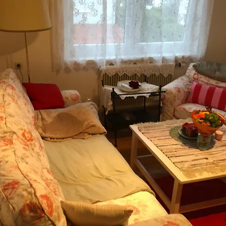 Liebevoll Eingerichtete Mit 5 Betten Apartment