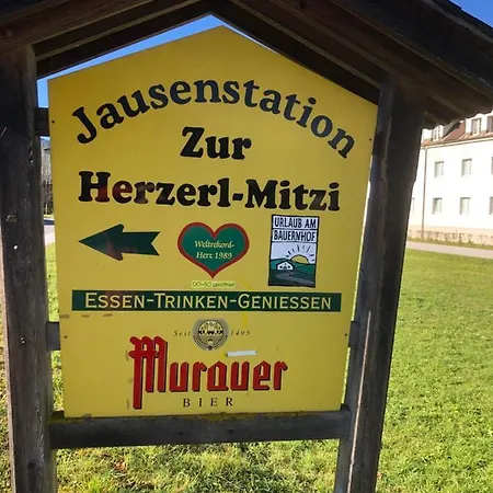 Apartment Liebevoll Eingerichtete Mit 5 Betten *